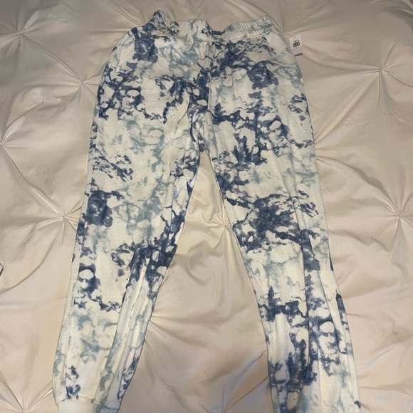 Crop Top & Jogger Set XS/S Plush Knit - Picture 5 of 6